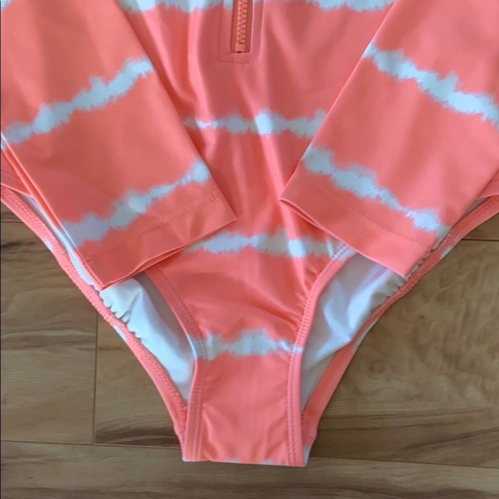 Gap Kids Tie-Dye Zip Rash Guard One-Piece - Picture 12 of 15